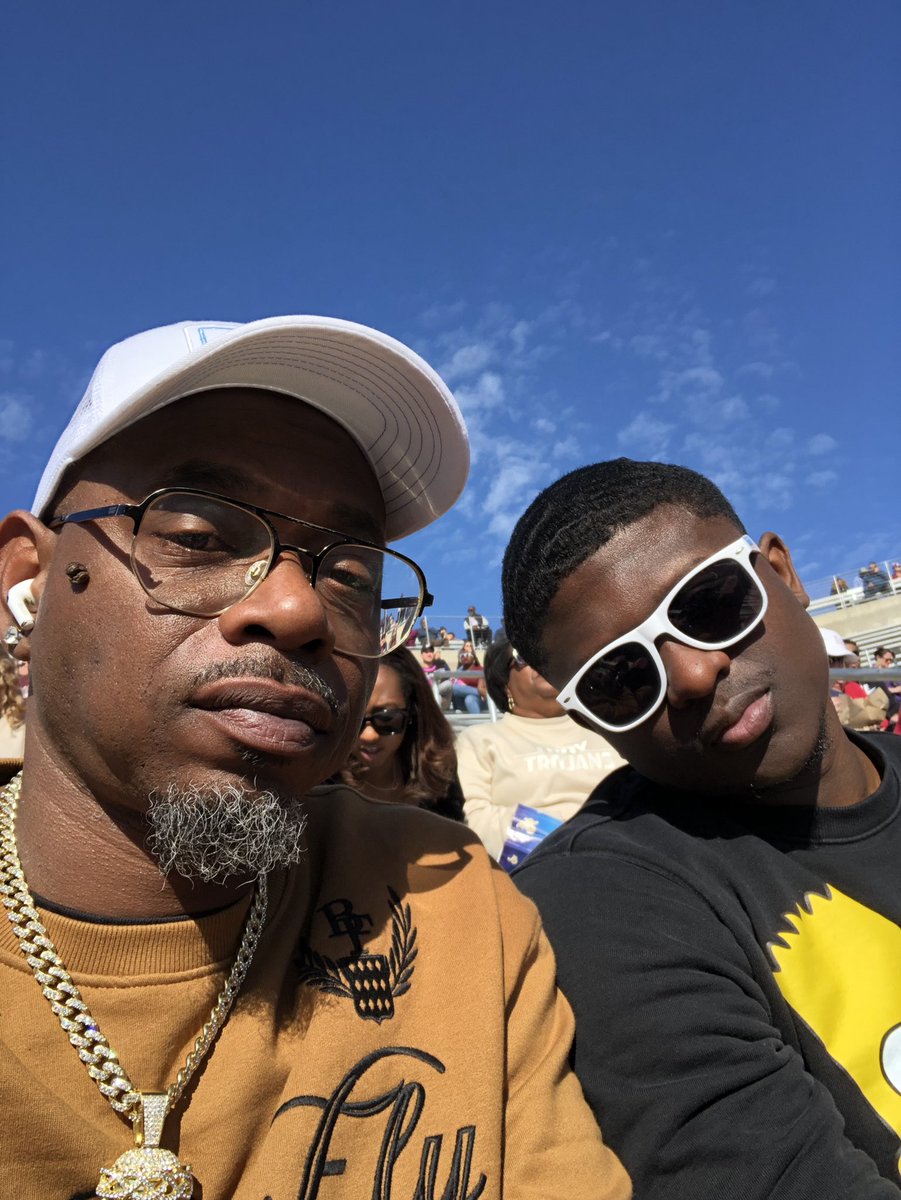 clenseysmith's tweet photo. #76birminghambowl
#gamestop2023 https://t.co/Ay4AZNeZDk