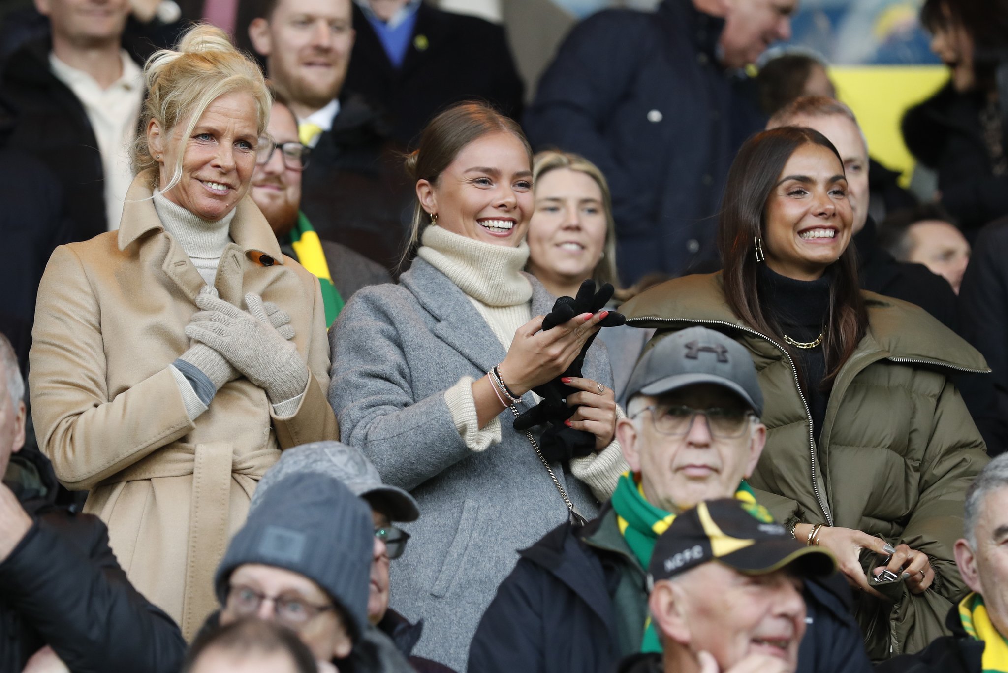 The Pink Un on X: "Family support for David Wagner today #NCFC  https://t.co/8og3rcB2wB" / X