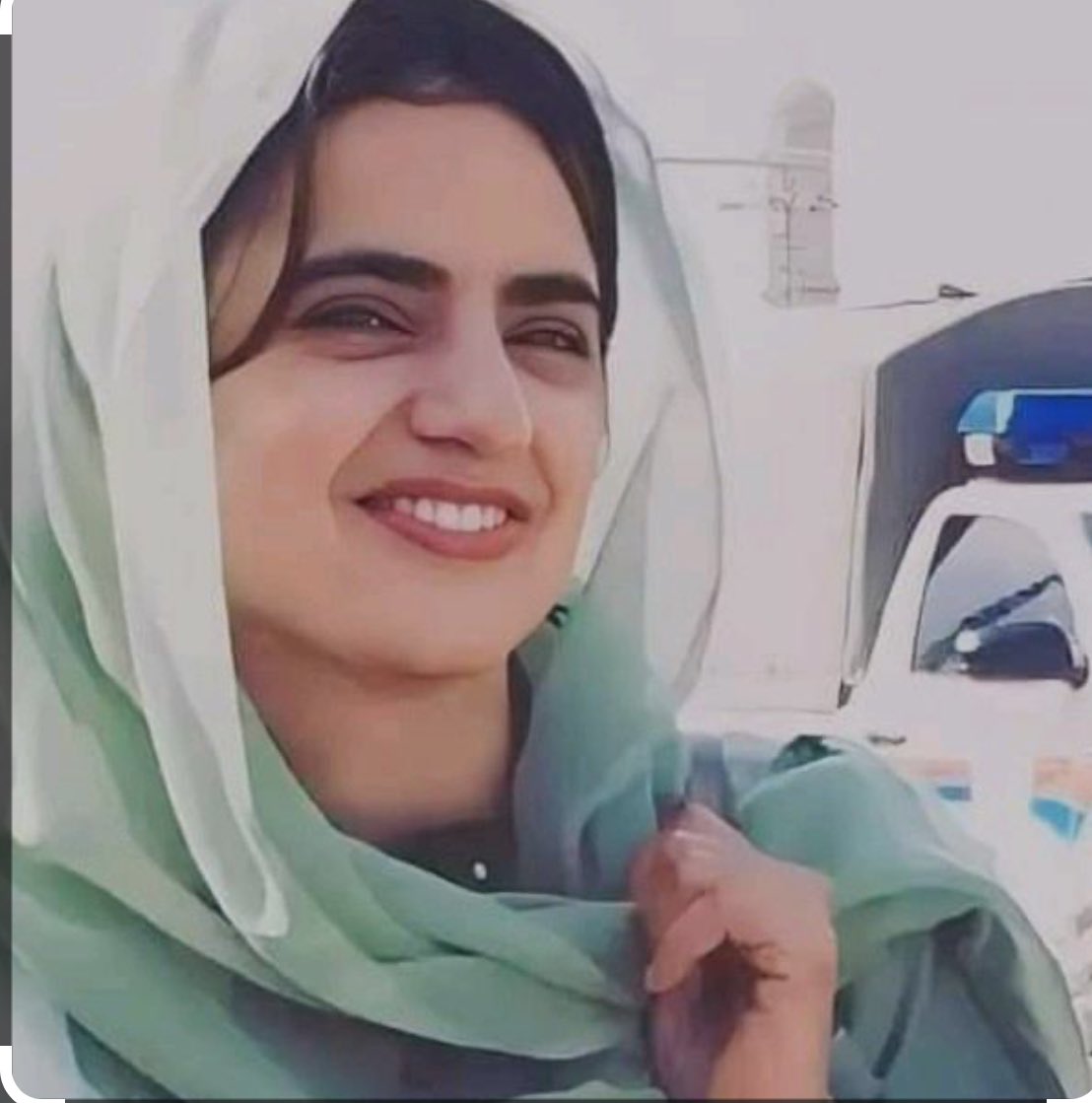 بلوچ یکجہتی کمیٹی کی پُر امن تحریک اور لانگ مارچ نے جو کامیابی صرف 30 دنوں میں حاصل کی، ناراض بلوچ عسکریت پسند وہ تشددسے پچھلے 70 سالوں میں بھی حاصل نہ کرسکے۔ ماہ رنگ، سمی دین بلوچ، لطیف بلوچ اور ان کے ساتھیوں نے باغی بلوچ بھائیوں کو پُر امن جدوجہد کا موثر ترین راستہ دکھایا ہے۔