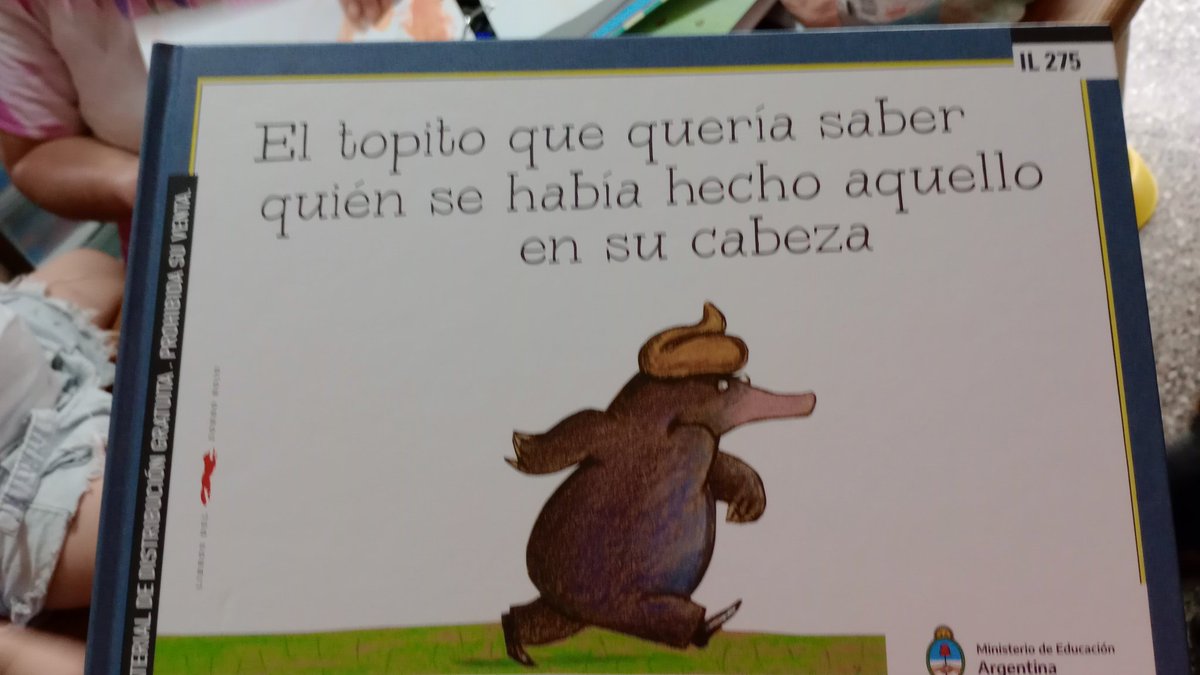 Barby90s's tweet photo. El librito que le mando el Ministerio de educación al jardín para darle a los nenes (a mí peque le tocó este)...
  3 años tienen... No sabían ni lo que hacían https://t.co/ATxns8pg1G