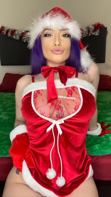 Feliz Navidad 🎄 te desea Mam&aacute; Noel 😈 https://t.co/2EYWCv5DQp DESCUENTO 75% REGALO🎁 DE BIENVENIDA 🥵 https://t