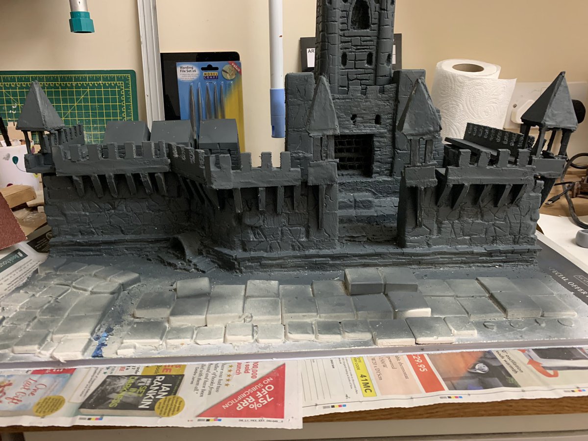 SeaGlassV2's tweet photo. Model Castle Build
12.
Tidied up some rougher bits. Hand carved cracks all over walls. Final primer coat of forge grey spray primer.
#d&d #model #modelcastle #wizzkids #WarhammerArt #WarhammerCommunity https://t.co/dN7v8kFhC8