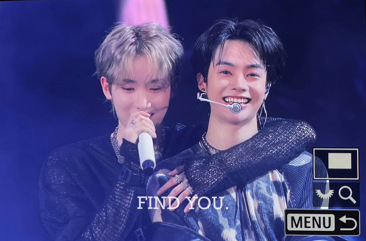 findyou417's tweet photo. 231223 사이 좋아 우리집 강아지 고양이🤍

#혁 #HYUK #한빈 #HANBIN 
#TEMPEST #TPST #템페스트 #봄혘 https://t.co/2AME4Dp1Jh