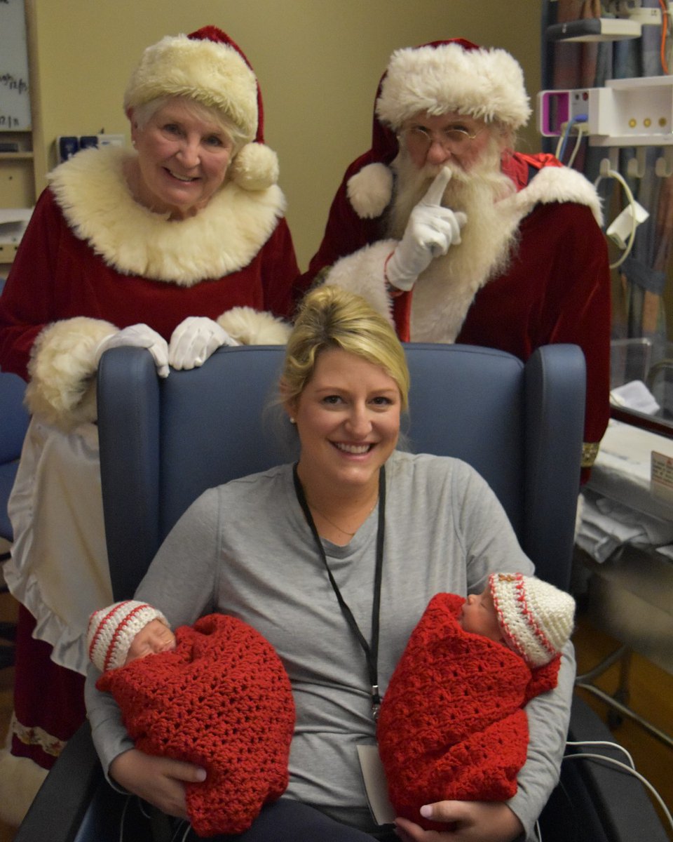 UABNews's tweet photo. ✨ Tiny tots with eyes all aglow, making the holidays extra merry and bright! 🎄👶 Our RNICU infants had a special visitor come to town early! #HappyHolidays!

NOTE: UAB supports “Back-to-Sleep,” and these infants were monitored during the photoshoot. https://t.co/obk1YYTkat