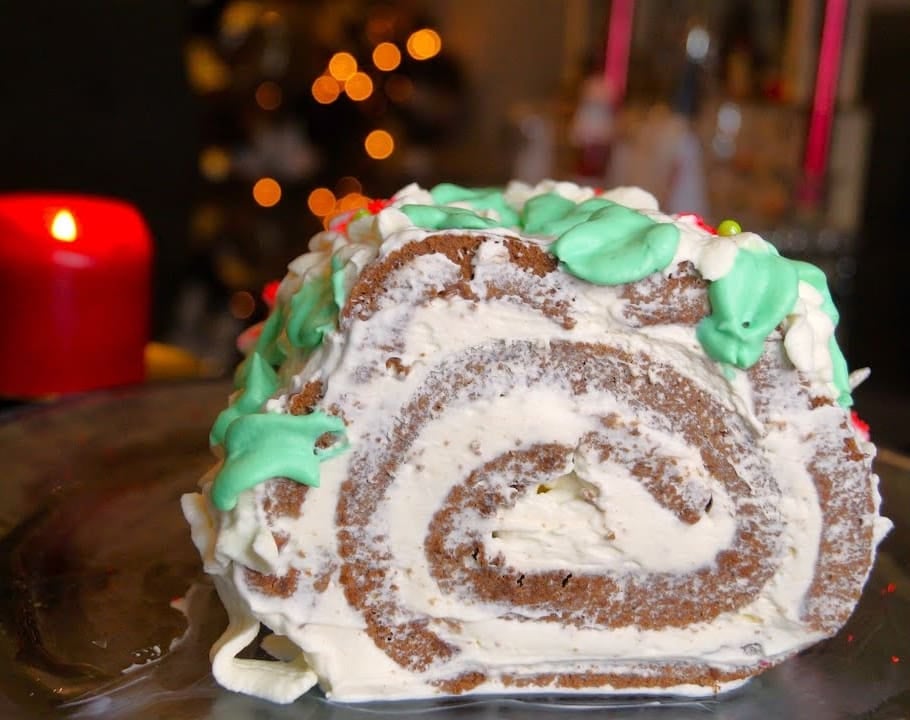 Clauraz's tweet image. #tronconavideño #brazogitano #brazodenata #navidad #chocolate #recetasdepostres #delicioso #pasoapaso #tutorial 

youtu.be/LYoRKSl63Go?si… 

Ya tenemos nuevo video en nuestro canal de youtube, especial navideño para la cena y a prueba de fallas, para que se luzcan sin importar qué