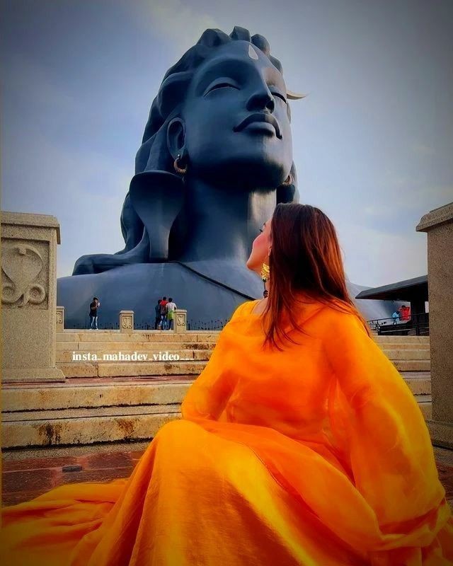 मैं अंग बनूँ तुम मेरी अर्धांगिनी बन जाना, 
मैं शिव बनूँ तो तुम मेरी पार्वती बन जाना।
#हर_हर_महादेव। 
#ॐ_नमः_शिवाय।
🌿🌹🌺💐❤️🙏🏻
#WeStandWithYash