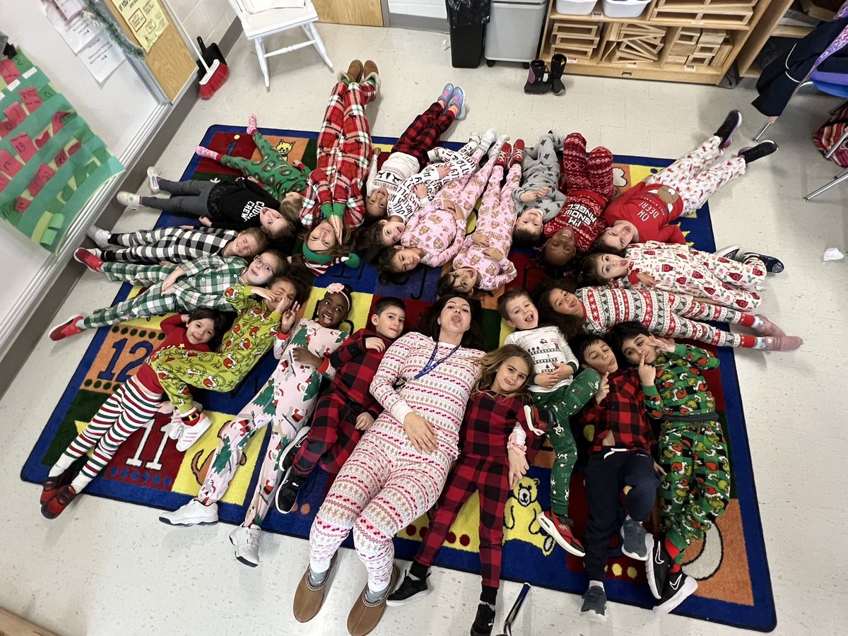 MsPartland's tweet photo. Wishing everyone a restful break and a Merry Christmas from our silly and cozy kinder crew!🎄❤️ https://t.co/6Iz7K4aCG1