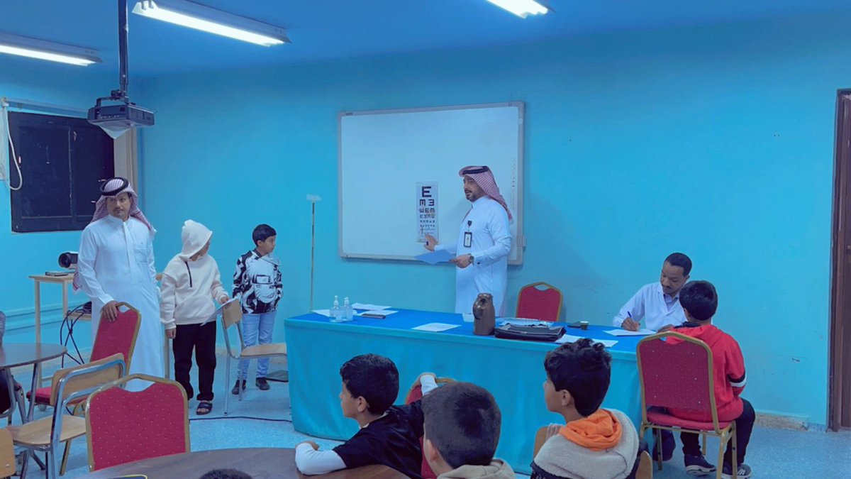WajehHealth's tweet photo. زيارة لمدرسة الحارث بن نوفل من قبل الصحة المدرسية بالقطاع الصحي بالوجه وعمل الفحص الاستكشافي للصف  ( الاول ابتدائي والرابع ابتدائي ) https://t.co/CS98vcaWEB