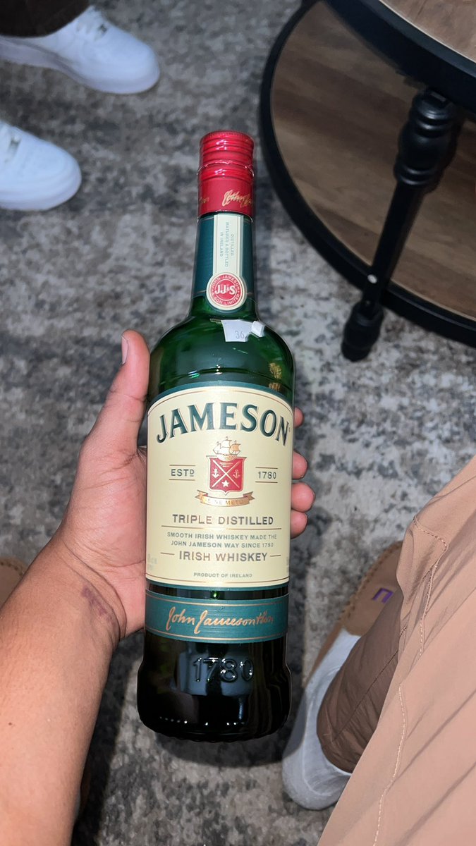 mpdftm's tweet photo. I feel like @RealDamonLogan #JamesStPatrick https://t.co/ZyuUvksCmE