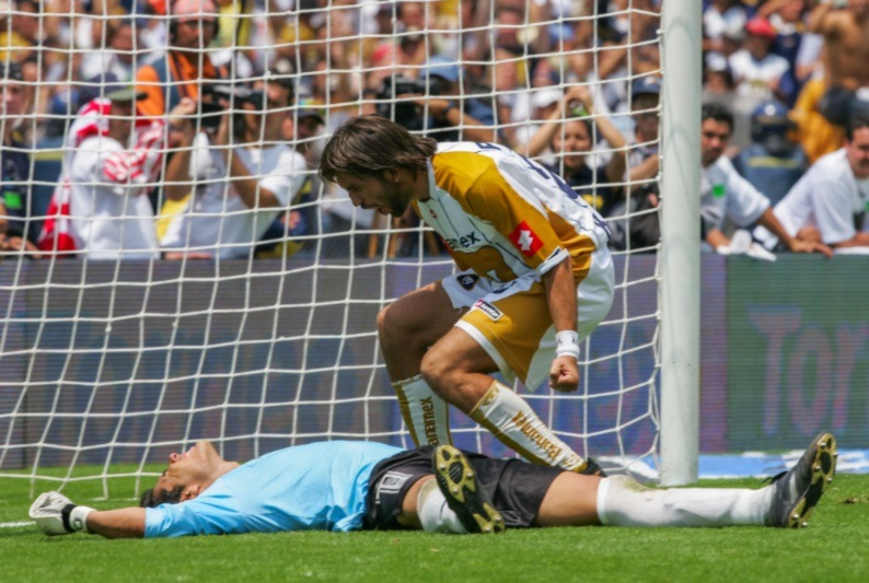 90s Futbol⚽️ tweet media