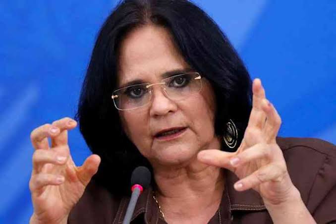 SergioAJBarrett's tweet photo. Mas então esse BANDO da Extrema-Direita, que está agora CHOCADO com as CONSEQUÊNCIAS das Postagens nas Redes Sociais, vai APOIAR E VOTAR A FAVOR DO PL 2630 para REGULAR AS MÍDIAS? https://t.co/Ye5TeSvs7S