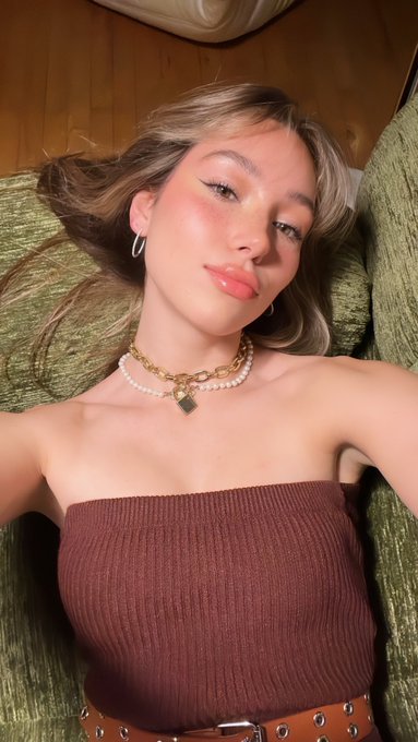 ⋆˚✿˖&deg; https://t.co/W53PUl1njG