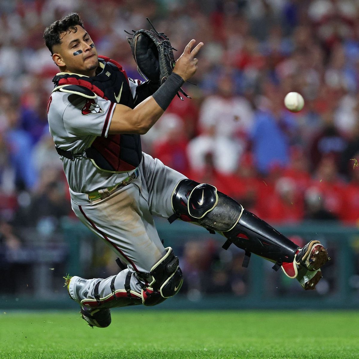 DbacksStatsInfo's tweet photo. Happy 1-Year Anniversary to Mike Hazen and the #Dbacks front office, who acquired C Gabriel Moreno and OF Lourdes Gurriel on this date one-year ago today. https://t.co/9oHHtttX81