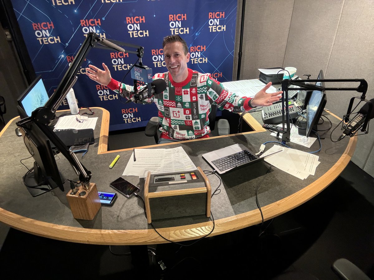 Time for the Rich On Tech radio show! Listen LIVE on @KFIAM640 or stream on @iHeartRadio app

11 am to 2 pm PT. 1-888-RICH-101 

Open phones today! Call me and tell me what tech you’re thankful for!

iheart.com/live/177?cmp=i…