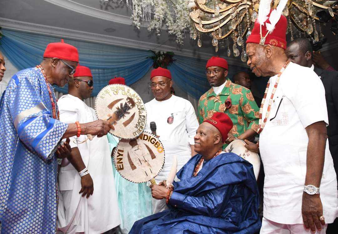 TeamKashim's tweet photo. Big news from Anambra! 

Moments when VP Kashim Shettima  received the prestigious title of Enyi Ndigbo, meaning "Friend of the Igbo People" at the Ukpo Ofala celebration! 
This historic honour signifies VP's commitment to building bridges and understanding across communities. https://t.co/5xKK1UYdSI