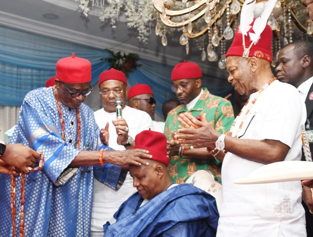 TeamKashim's tweet photo. Big news from Anambra! 

Moments when VP Kashim Shettima  received the prestigious title of Enyi Ndigbo, meaning "Friend of the Igbo People" at the Ukpo Ofala celebration! 
This historic honour signifies VP's commitment to building bridges and understanding across communities. https://t.co/5xKK1UYdSI