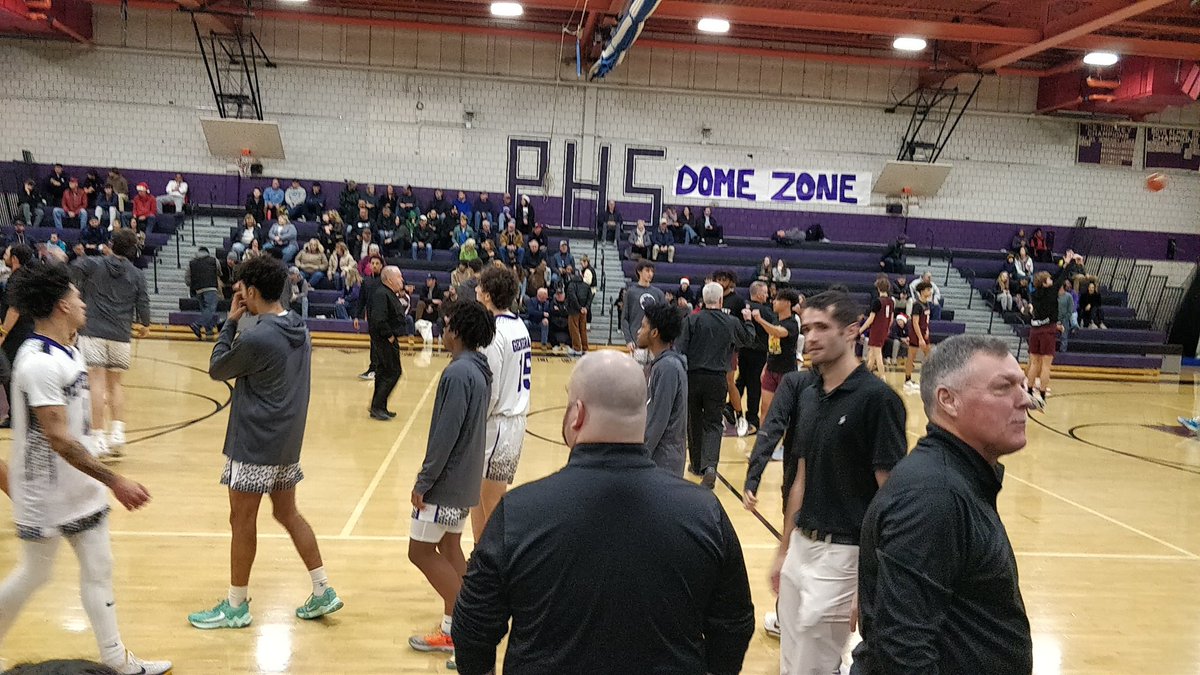 JesseKolodkin's tweet photo. @PHSTaconicSport PHS hosts Monument Mountain boys in what should be one of the best games this season.

Clearly, I'm not alone in thinking this because players from Wahconah, Mount Greylock, Lee, Taconic &amp; Hoosac are all here.

XMass BBall Berkshire version

@EagleSportsZone https://t.co/OXE77WIPHA