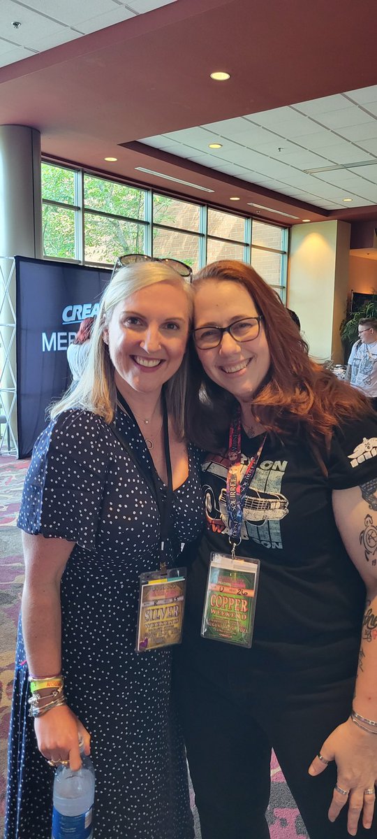 JulSPNForever67's tweet photo. This girl. I’m so glad I met you at #CharCon and that you immediately fit into my life and my little #SPNFamily. I am so grateful we sat near each other at Olive Garden so we could really talk. Love you so much @Julie_Fleming and someday we will get our J squared op w J2 🥰 https://t.co/K68HUJNCim