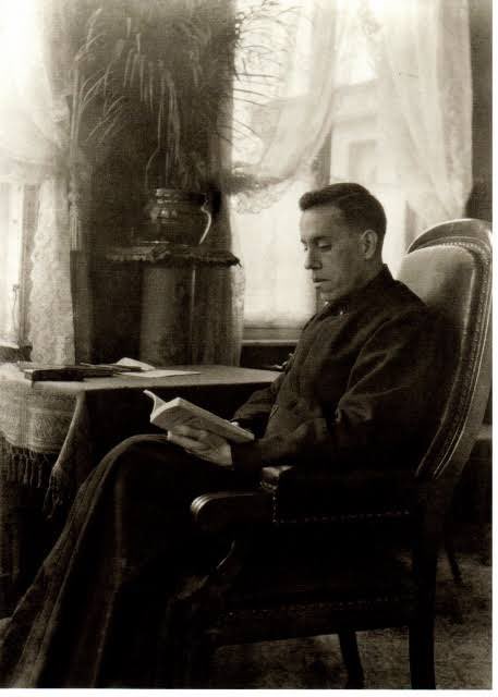 DEBEMOS DEFENDER LA VIDA Y NO LO HACEMOS

“Cada muerte sin sentido o por injusticia debe sacudirnos. Nadie puede callarse delante de un difunto que ha muerto abandonado... Cada muerto es un hermano nuestro. Quien desprecia una vida humana, desprecia al Autor de la vida..."
Pedro