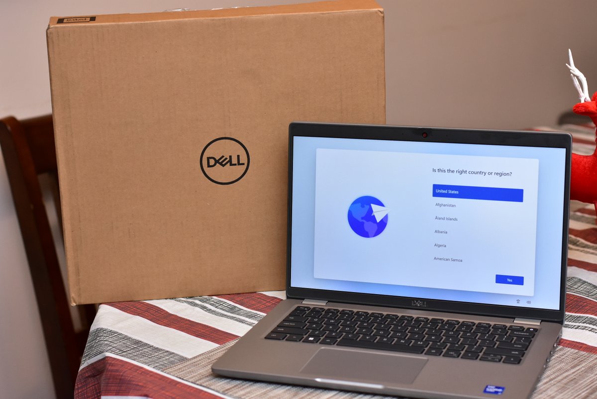 'Unwrap the magic of Christmas with our brand-new Dell Latitude 5420! 🎁✨ Experience cutting-edge performance with an 11th Gen Core i7, 32GB RAM, and a speedy 256GB SSD. Elevate your tech game just in time for the holidays! 🌟👩‍💻 #ChristmasTech #DellLatitude5420 #TechGifts'