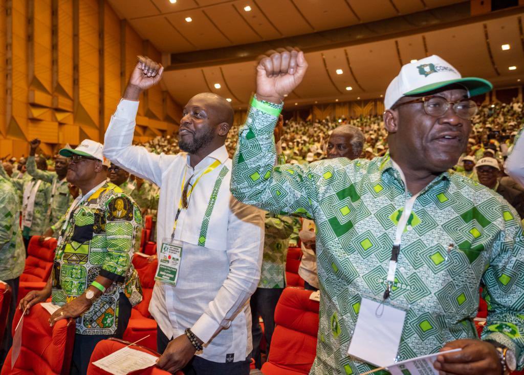 JacquesEhouo's tweet photo. À l'occasion de sa brillante élection au poste de président du PDCI-RDA, je tenais à adresser mes plus chaleureuses félicitations au ministre Tidjane THIAM  et mes vœux les plus sincères de réussite et de succès dans sa nouvelle mission. https://t.co/jGYAStxQlG