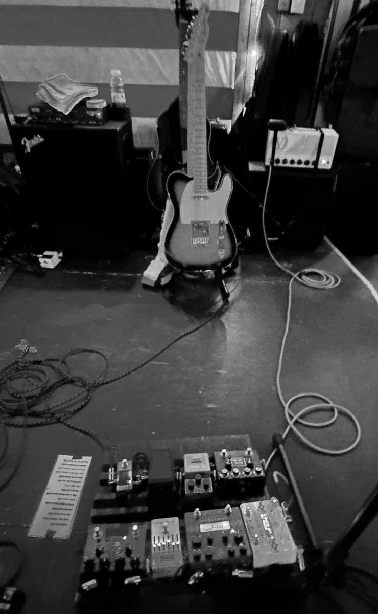 Rockazar1's tweet photo. Last show of 2023 #endof2023 #finde2023 #yearend #livemusic #tele #victory https://t.co/pVFhzGYwCB