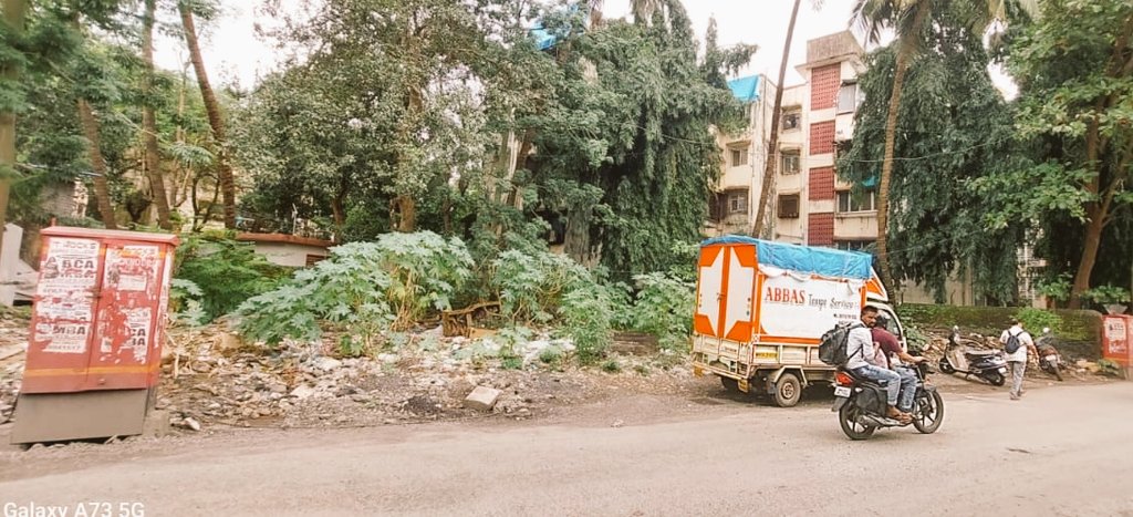 ParmeshwarSalg5's tweet photo. Complaint against unauthorized Construction on open plot having Area about 1800 Sq.fts of Six Shops without taking proper permission as under mmc act at Wadia Compound,opp. Dahisar Sub-Way, Avdhoot Nagar,CSC Rd No.2,Dahisar East, Mumbai:-68.
@IqbalSinghChah2
@mybmc
@mybmcWardRN https://t.co/swlFRSEcxQ