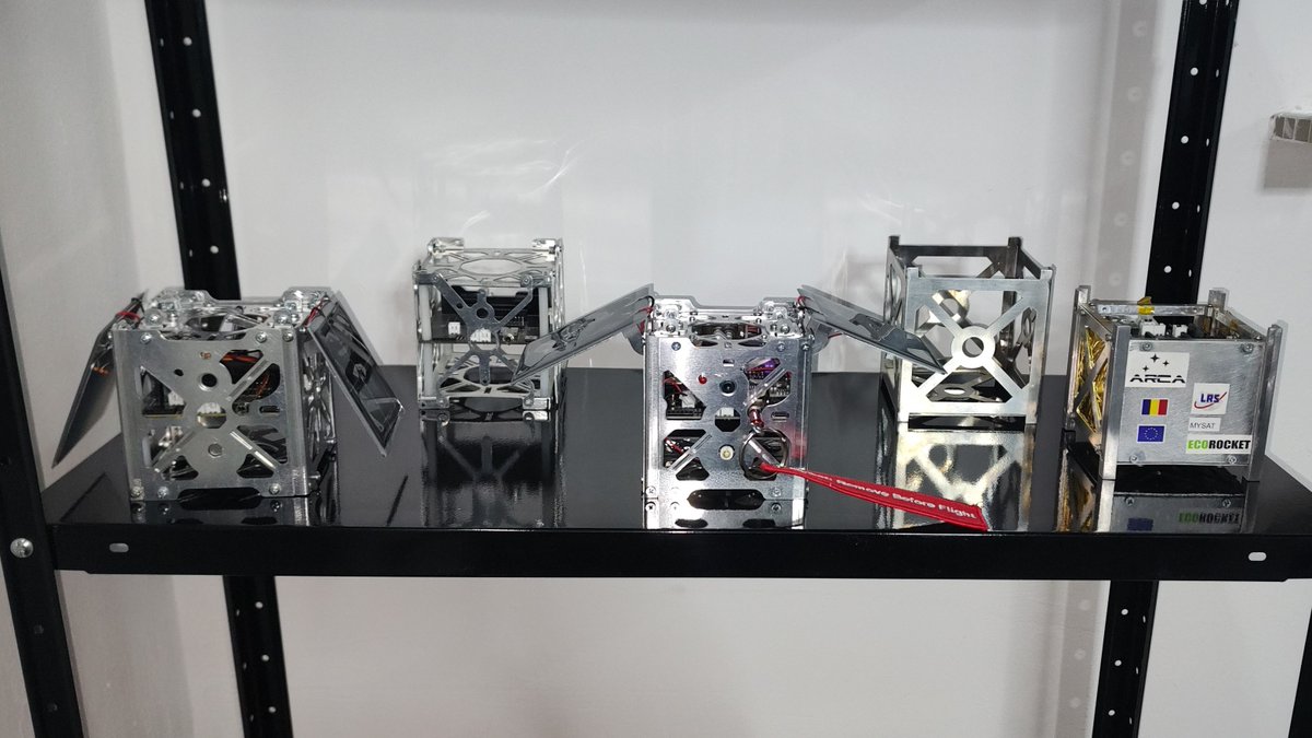 🚀The MySat Kit Space Geek : Your ticket to space exploration! 
🛰️✨After 2 years and 5 iterations, it's here! First batch ready to ship in January. 
Thanks for your support! 
Wishing you a Merry Christmas &amp; Happy New Year! Exciting surprises ahead! 🌌 #MySat #CubeSat #NASA #ESA