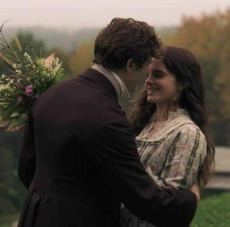 تعال مع المطر
نتمادى كثيرًا بالعناق والقبلات
ويُبللنا مطرًا واحد.