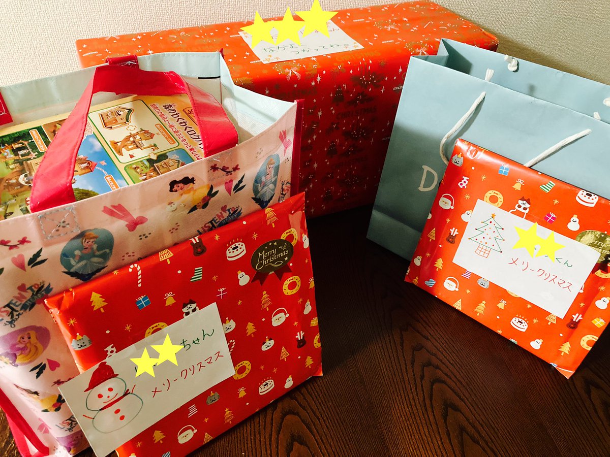 YanagiChihiro's tweet photo. ママサンタ、任務完了🎁
メリークリスマス🎄✨ https://t.co/i4Jp8VqM2X