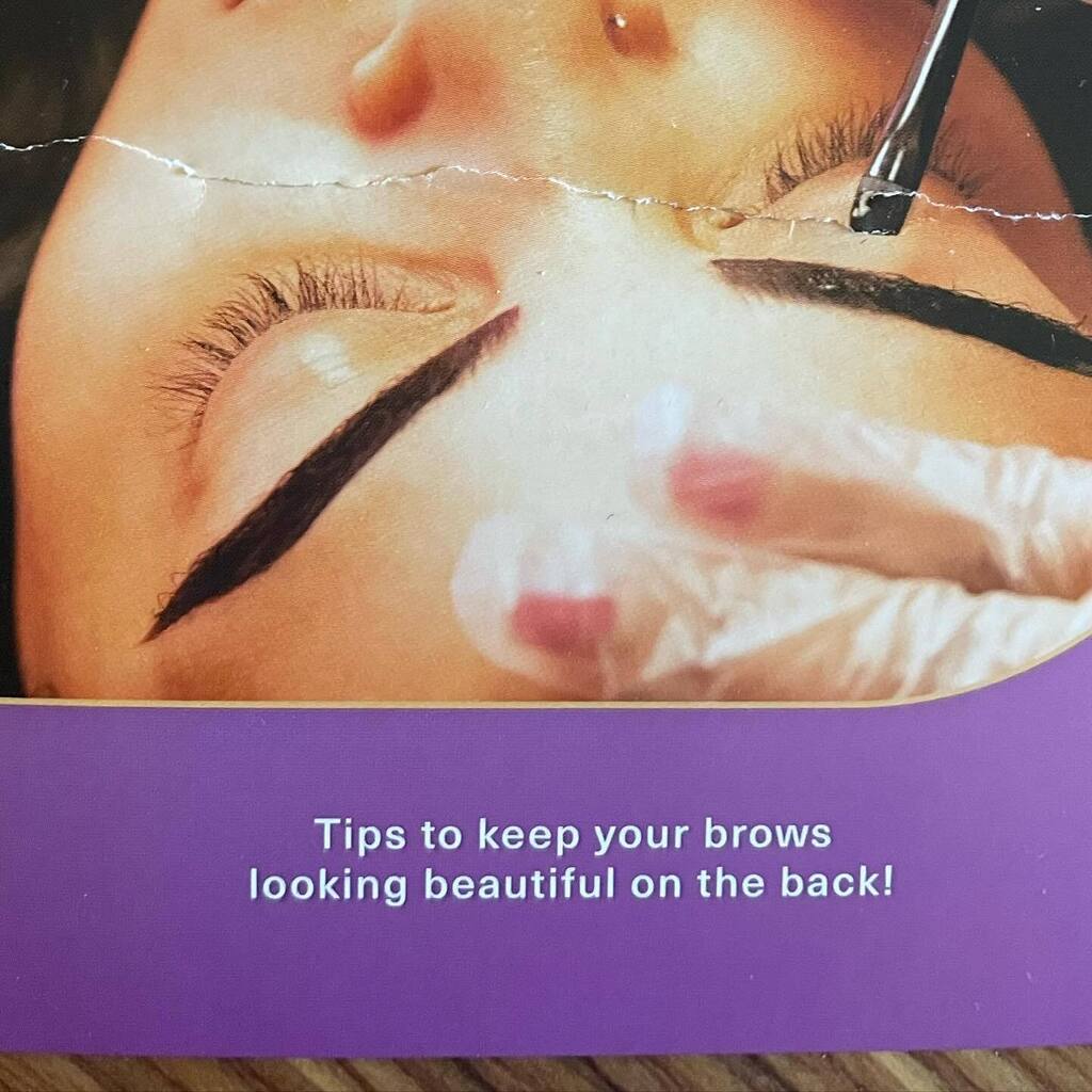 I couldn’t figure out how to get to the back of my eyebrows (and do I really need to worry about their back?) and then I turned the card over and did, indeed, see tips there on the back on how to keep my brows looking beautiful. instagr.am/p/C1NQHdDgAzO/