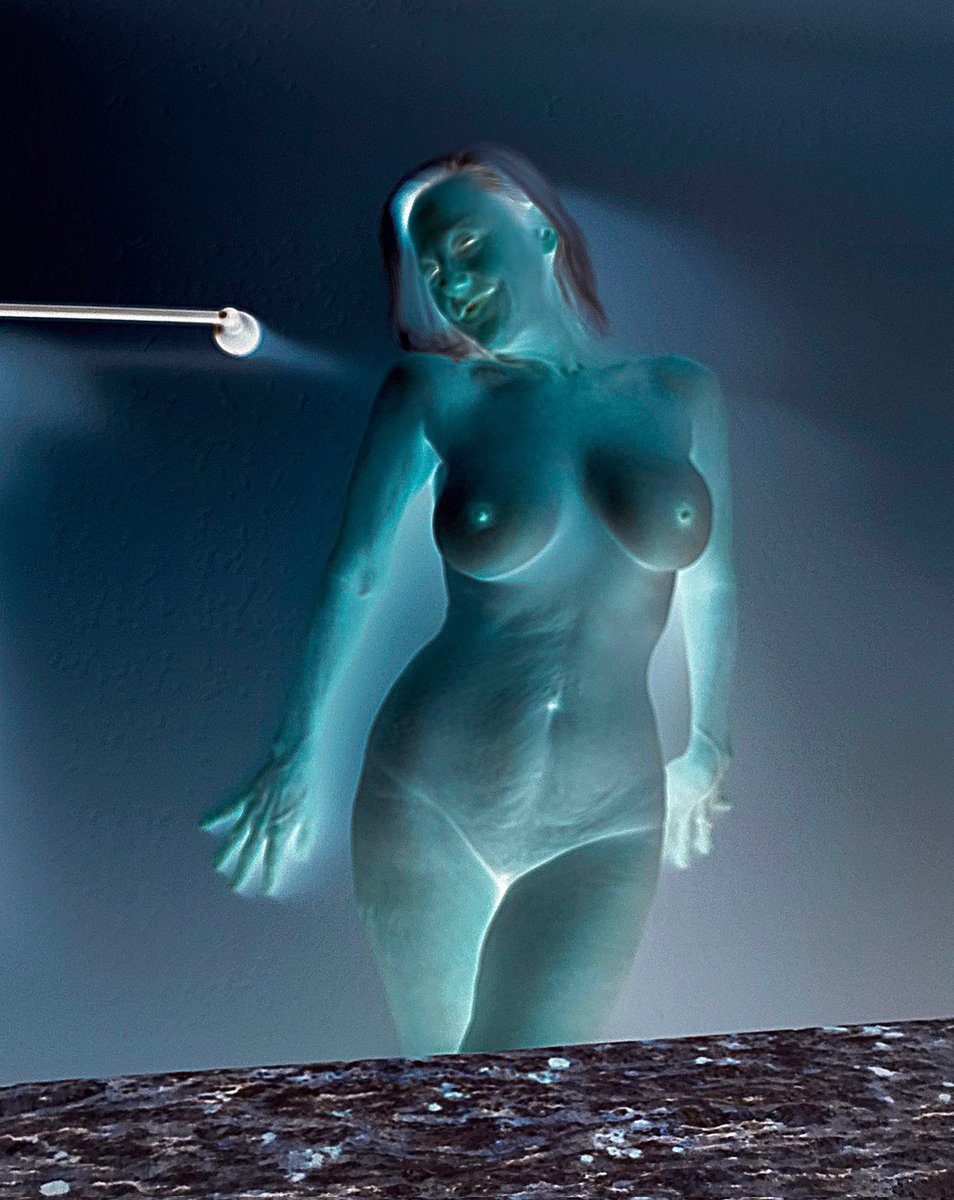 Heather_Lynn70's tweet photo. BlueVibes
#BlueEyeSamurai #bluevibe #Electricity #beautiful https://t.co/DpCvdCUi0O