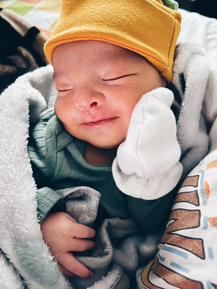 menacordva's tweet photo. eres lo más precioso de la vida, no puedo creer que yo sea tu mamá, te amooo mi bebito feliz!😍🥹🩵 https://t.co/g1MlmlVmEL