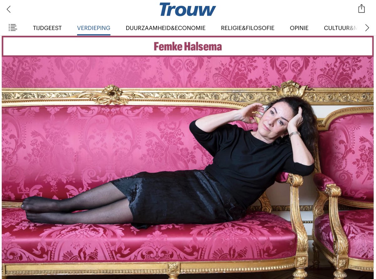 DalesGeert63675's tweet photo. De hele dag al vraag ik me af wat de burgemeester van Amsterdam bewogen heeft tot en beoogde met deze pose voor de fotograaf van dagblad Trouw, als illustratie bij een interview over verdraagzaamheid, onderling begrip en ‘de noodzaak je tot elkaar te verhouden’. https://t.co/znIA0STgah