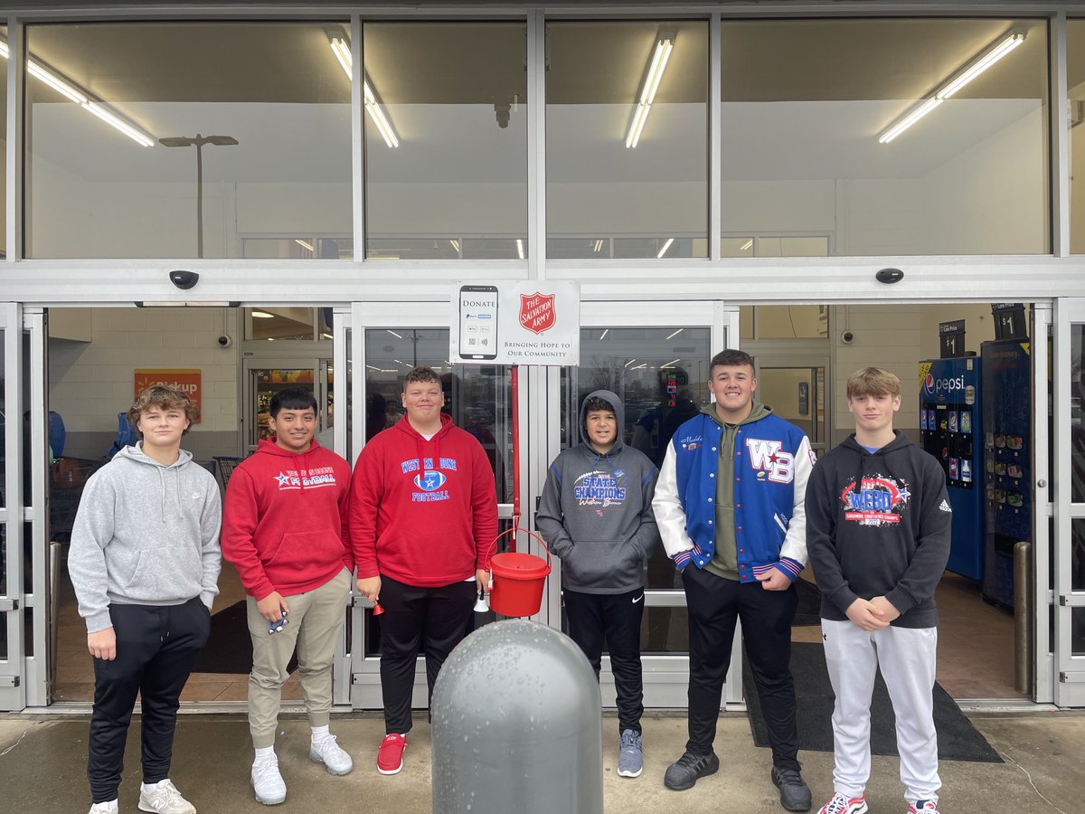 Caught this crew serving for the Salvation Army. Thanks for volunteering your time and representing our program. #whatwedo #footballfamily ❤️💙🏈⭐️