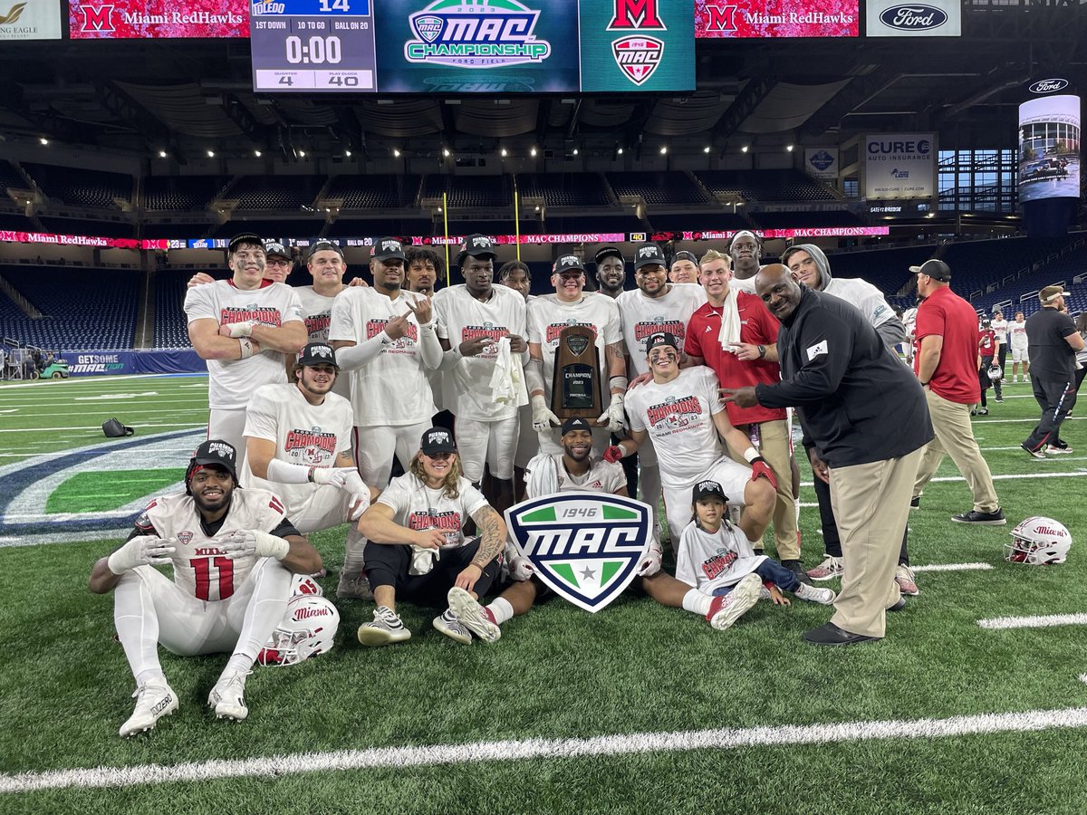 This Year, This unit! Put in the work to get better &amp; impact games! Proud of &amp; Thankful for the opportunity to Coach these Gentz! We talked about how disciplined teams win championships &amp; play’n the game where the film speaks for itself! We did just that! Respect!