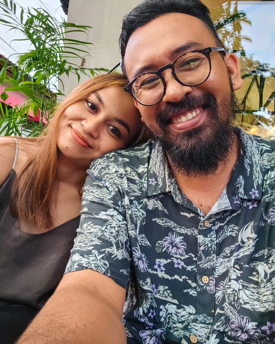 Kami sebelumnya telah melupakan satu sama lain. 

Namun, WAKTU menunjukkan kehendak ingatan-Nya kembali kepada kami di waktu dan nasib yang tepat.

Hari ini.