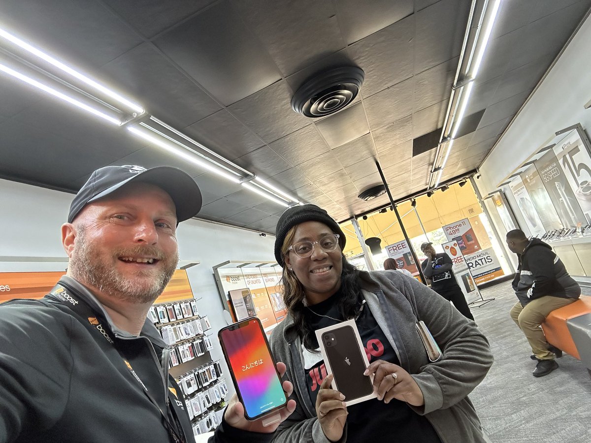 BoostGulfCoast's tweet photo. Two line snagged away from ATT.
Welcome to the Boost Family Kayla!
#Boostmas #GetAfterIt https://t.co/PQKMDzuBf0