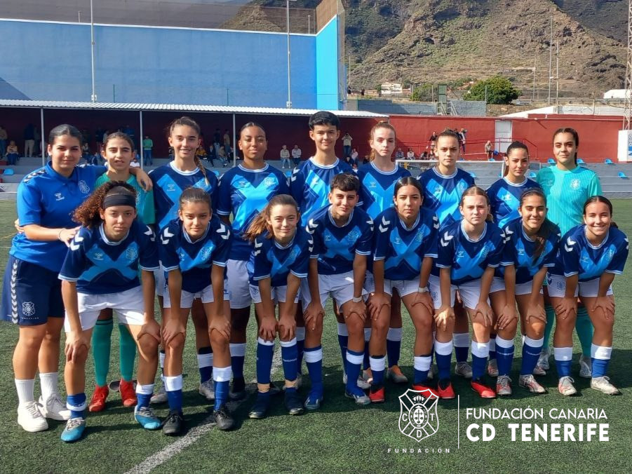 CDTFundacion's tweet photo. El #FundaciónCDTenerifeC disputó ayer un encuentro amistoso ante el #CDCandela 🙌⚪️🔵.

#FundaciónCDT @CDTOficial @CdtCantera https://t.co/iqIe6JmVZX