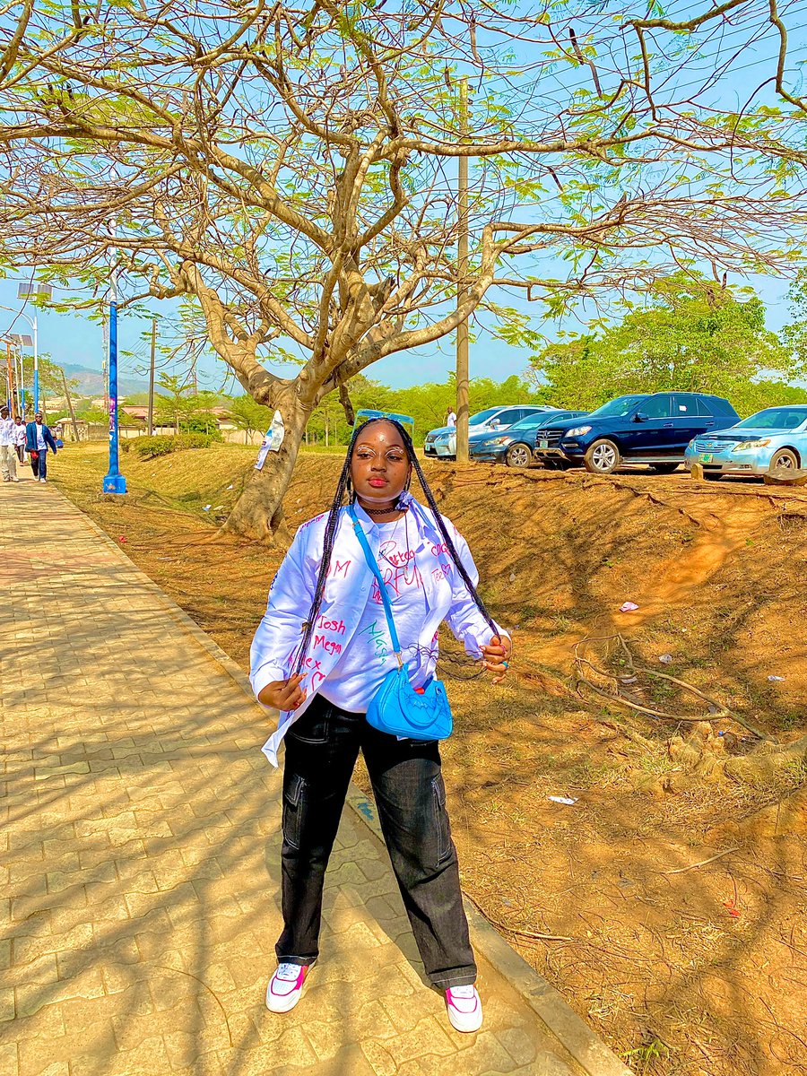 Marialexxa2's tweet image. Class dismissed, time to make memories outside the classroom and make every moment count !🎓✨🎉🎊
#InvictaClass22 #TheINVICTA #FUTAClass22 #signoutday #futabro