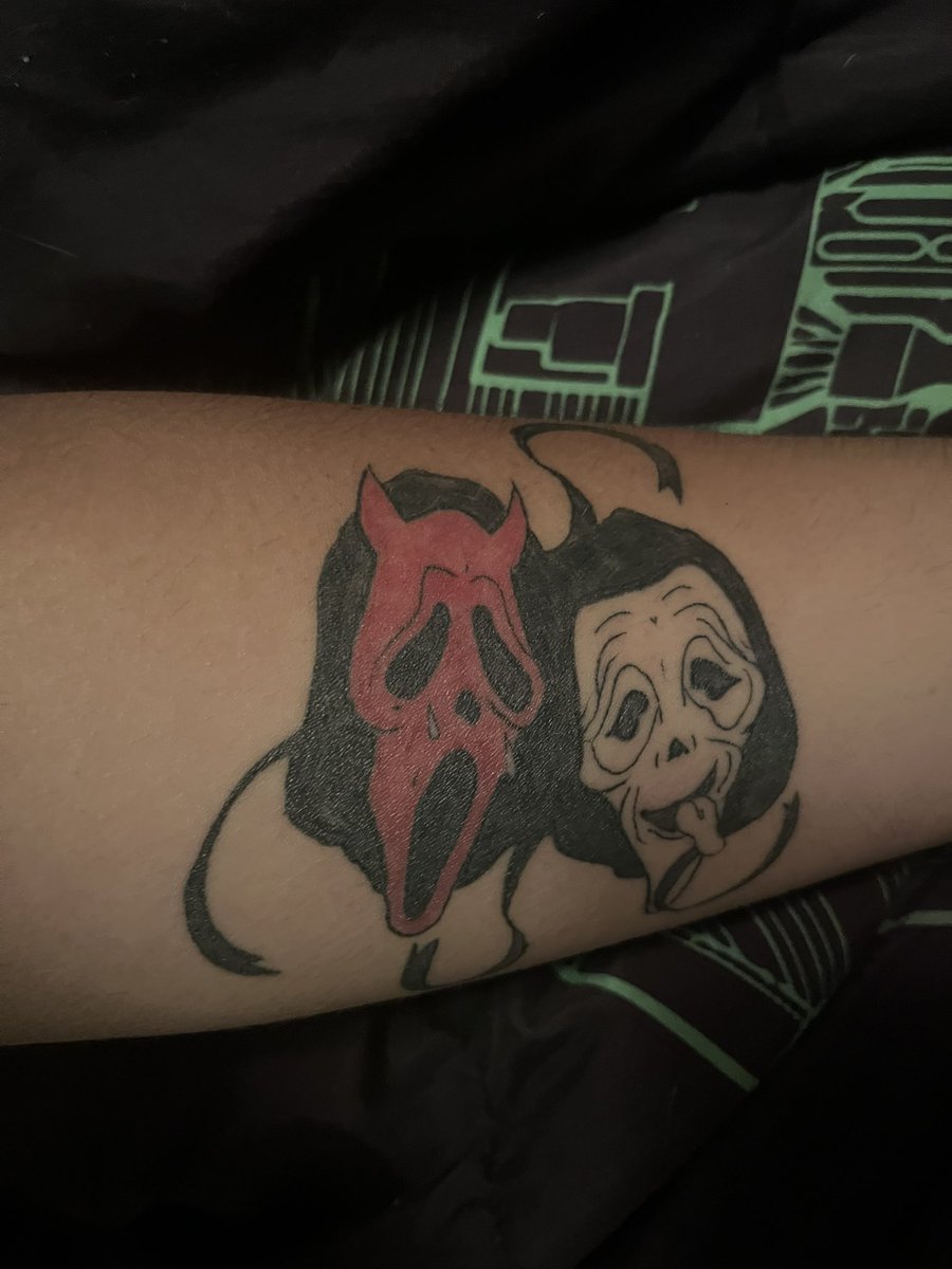 KCryptics's tweet photo. The process of my tattoo https://t.co/io1pvdqbUa