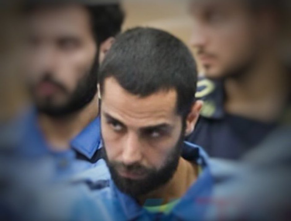 #اشکان_بلوچ، زندانی سیاسی، بعد سه‌بار خودکشی به زندگی خود پایان داد. چه بی‌صدا یکی‌یکی‌ می‌کشند.