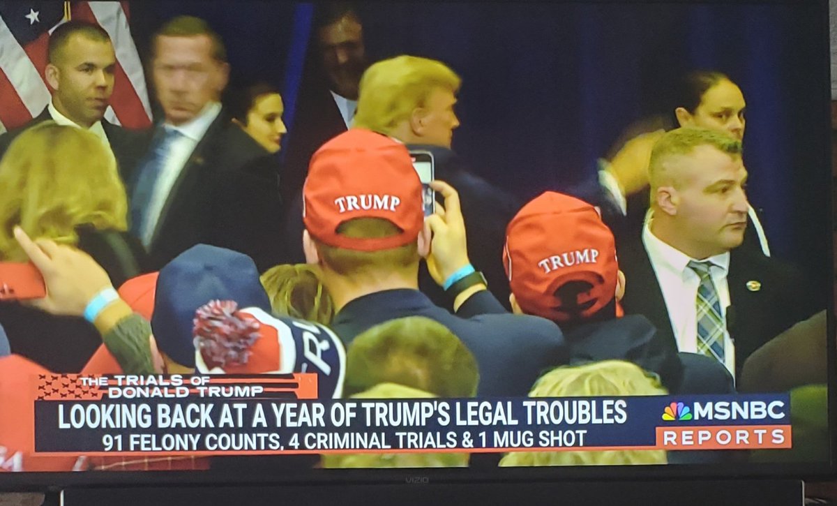 donnywalker94's tweet photo. Hey Donald @MSNBC is looking back on your $hit 91 felony counts ! https://t.co/Nb51eYkARE