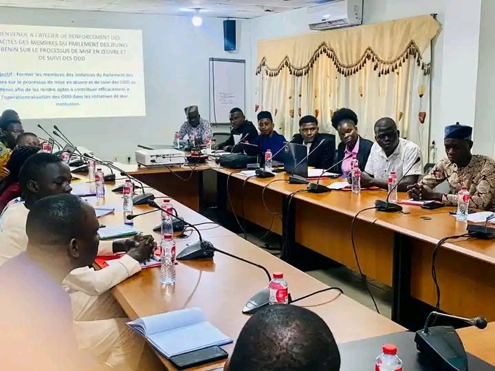 Parlement des Jeunes du Bénin tweet media