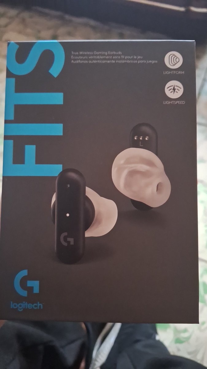 RogazSenpai's tweet image. Llego paquete de logitech!!! Hoy stream unboxing! Muchas gracias! @LogitechG_LAT #logitech #logitechpartner #unboxing