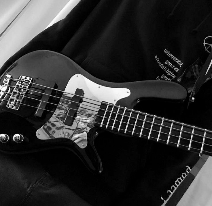 jeongsclt's tweet image. short au minchan!! | 🥃 drunken enemies!¡
colaboração com @2503lino !!

Minho e Christopher se odiavam até flagrarem um ao outro em um momento peculiar e como consequência, começam a sonhar um com o outro