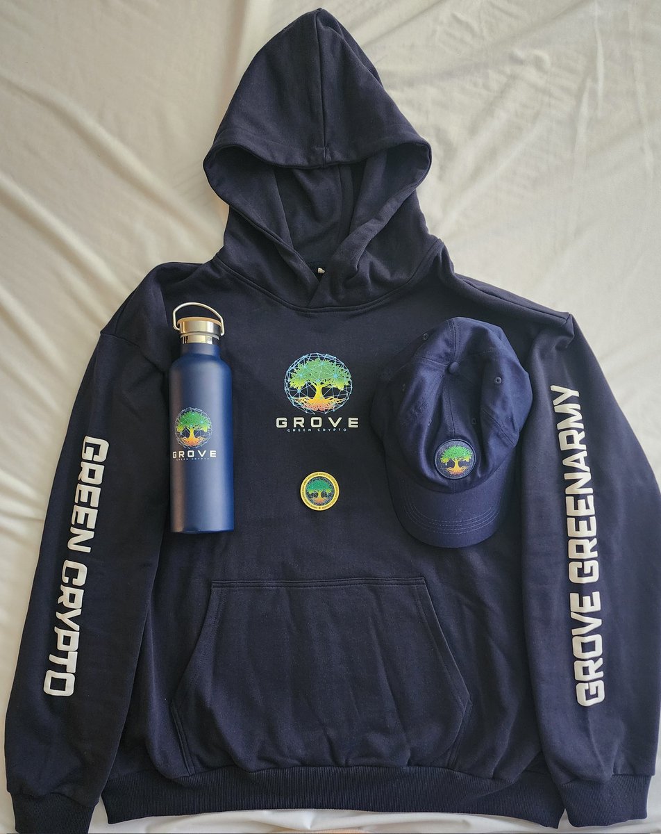 AldaneWheatley's tweet photo. I'm having a #GroveChristmas this year, representing from the beginning till now. I was awe by the quality, top class. Keep building #GroveCoin #GroveKeeper #GroveX. The future is bright. #GroveMerch. https://t.co/eMxNnpaLQ5