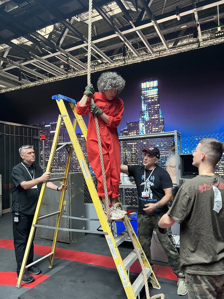 Zoe Laughlin tweet media