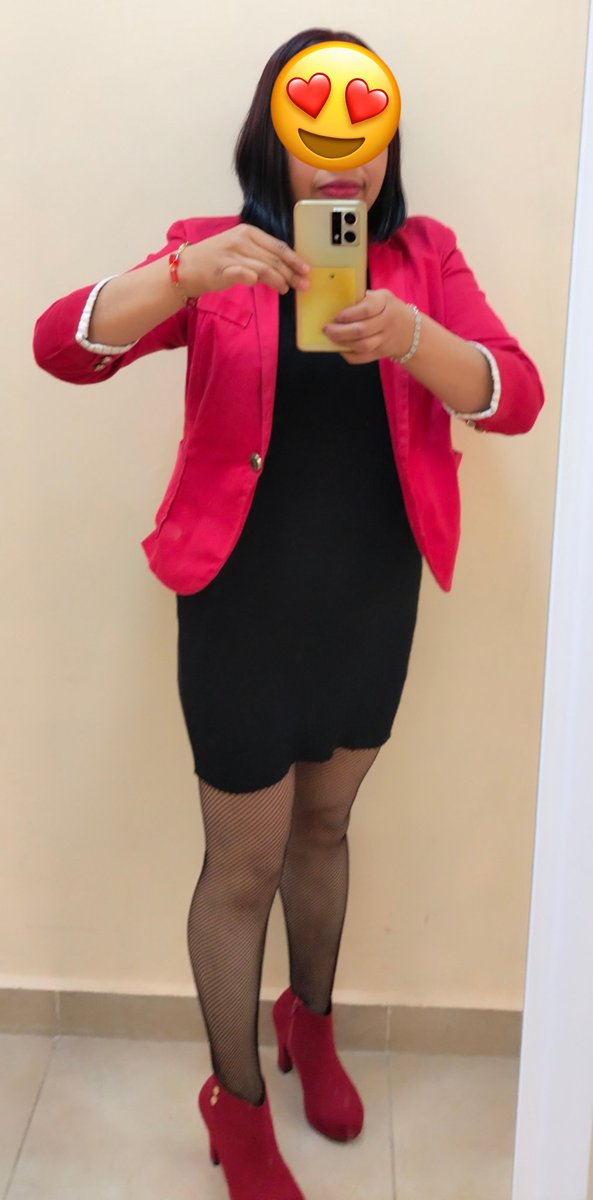 YadiyJC1's tweet photo. Así me fuí a la fiesta de mi trabajo, que tal me veo?
Y más por lo que llevaba debajo del vestido 🔥🔥
❤️🔁 https://t.co/OcPuoWybTA