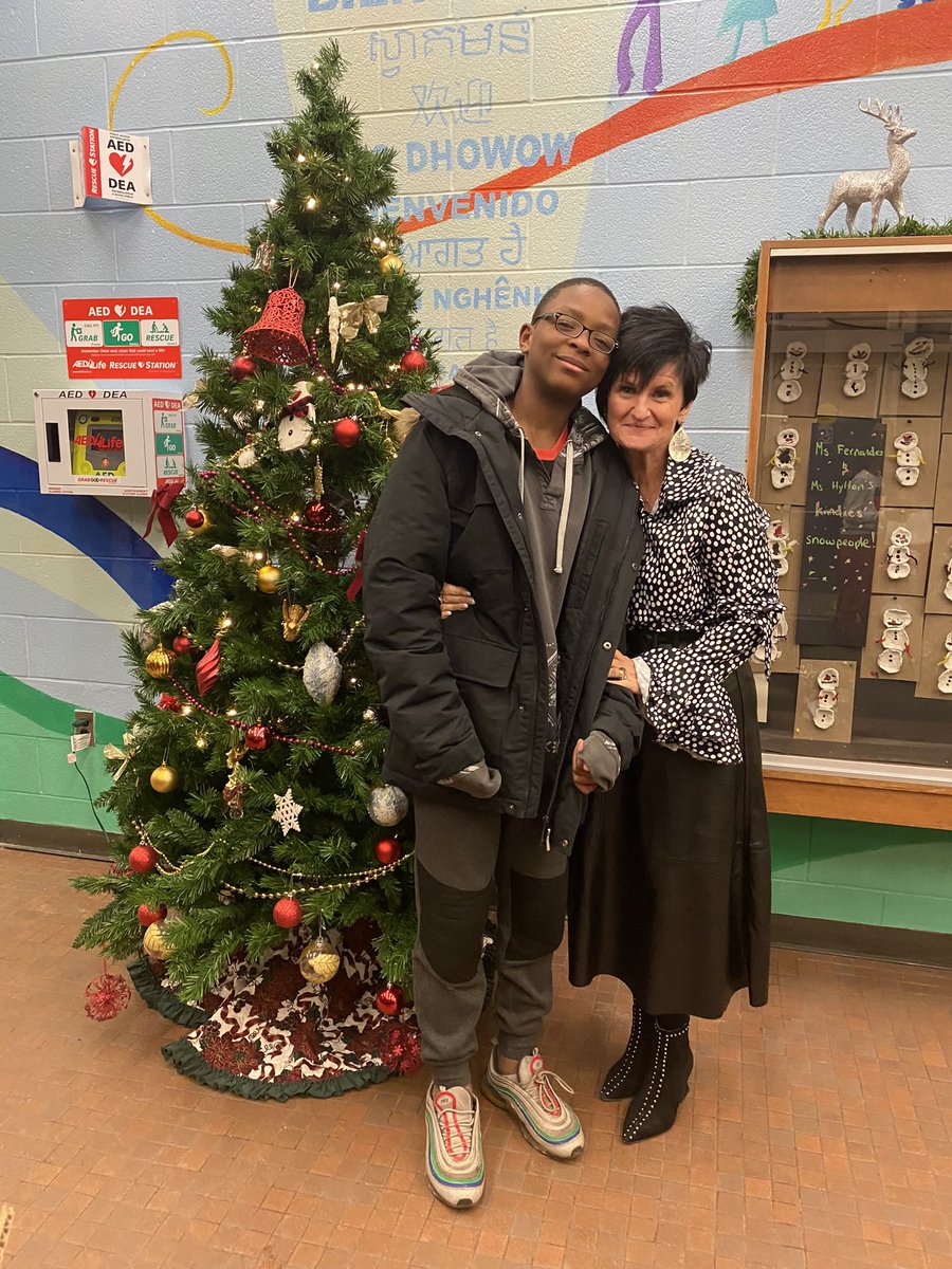 Anji Gillespie 💫 (@anjigillespie) on Twitter photo When a former Firgrove student returns just to say “Hi”
What greater gift can there be?
So proud of you Jaquan and the young man that you have become.
Keep dreaming big! 💫 #ConnectionIsKey
#LuckyP
<a href="/tdsb_helen/">Helen Fisher</a> @schan_tdsb
<a href="/TDSB_Firgrove/">Firgrove Public School</a> When a former Firgrove student returns just to say “Hi”
What greater gift can there be?
So proud of you Jaquan and the young man that you have become.
Keep dreaming big! 💫 #ConnectionIsKey
#LuckyP
<a href="/tdsb_helen/">Helen Fisher</a> @schan_tdsb
<a href="/TDSB_Firgrove/">Firgrove Public School</a>